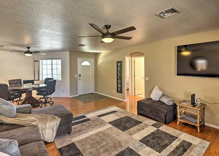 Havasu W/ Patio ~ 3 Mi To