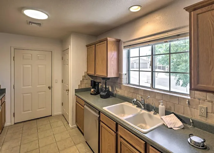 Havasu W/ Patio ~ 3 Mi To * Lake Havasu City
