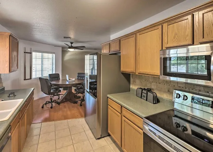 Havasu W/ Patio ~ 3 Mi To Lake Havasu City